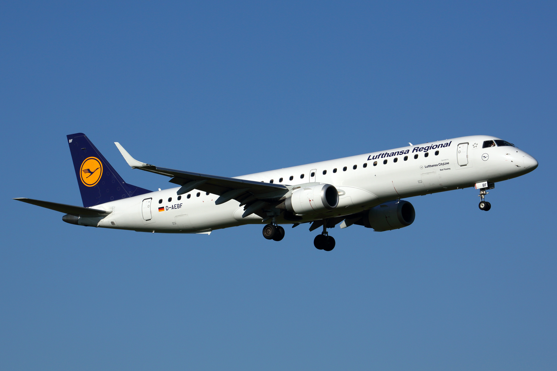 LUFTHANSA REGIONAL EMBRAER 190 AMS RF 5K5A1739.jpg