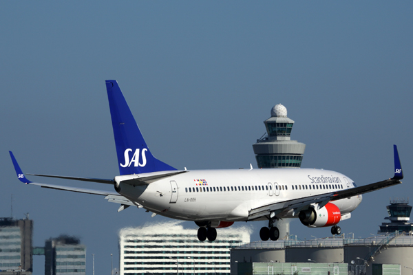 SAS BOEING 737 800 AMS RF 5K5A1817.jpg