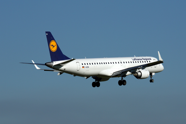 LUFTHANSA REGIONAL EMBRAER 190 AMS RF 5K5A2114.jpg