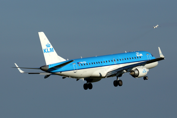 KLM CITY HOPPER EMBRAER 190 AMS RF 5K5A2204.jpg