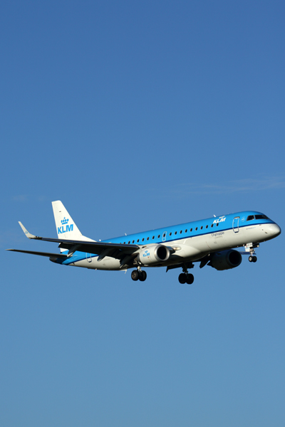 KLM CITY HOPPER EMBRAER 190 AMS RF 5K5A1629.jpg