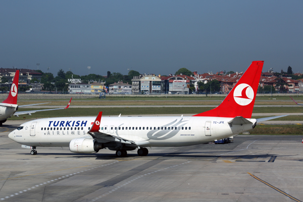 TURKISH AIRLINES BOEING 737 800 IST RF 5K5A0961.jpg