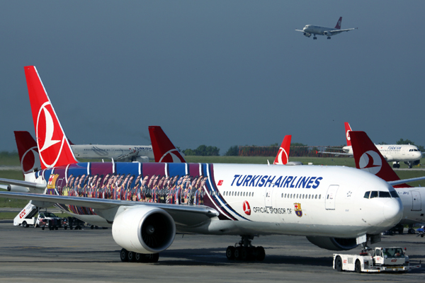 TURKISH AIRLINES BOEING 777 300ER IST RF 5K5A0939.jpg