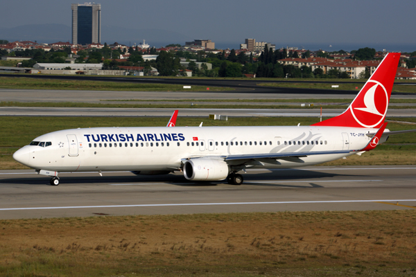 TURKISH AIRLINES BOEING 737 900ER IST RF  A5K5A0568.jpg