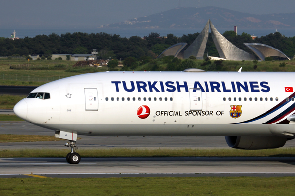 TURKISH AIRLINES BOEING 777 300ER IST RF 5K5A0596.jpg