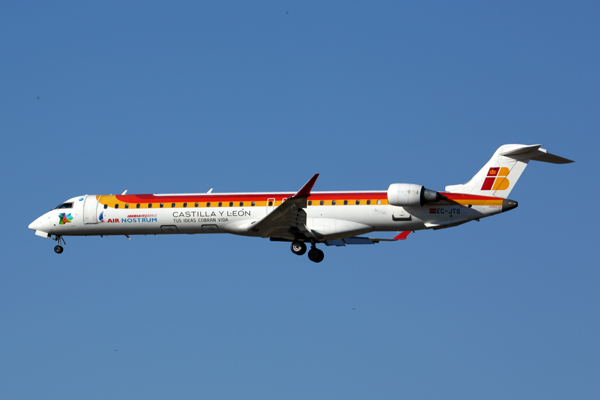 IBERIA REGIONAL AIR NOSTRUM CANADAIR CRJ 900 MAD RF 5K5A1458.jpg