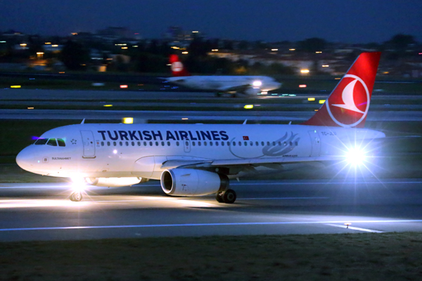 TURKISH AIRLINES AIRBUS A319 IST RF 5K5A0691.jpg