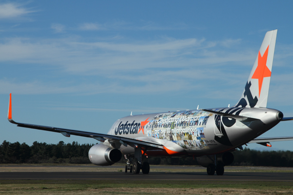 JETSTAR AIRBUS A320 HBA RF IMG_9823.jpg