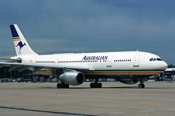 AUSTRALIAN AIRBUS A300 SYD RF 131 22.jpg
