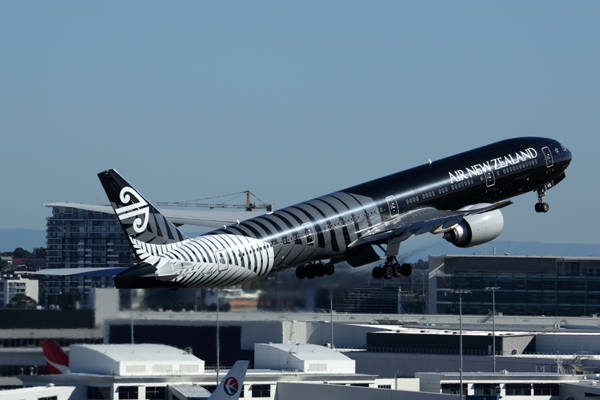 AIR NEW ZEALAND BOEING 777 300ER SYD RF 5K5A3663.jpg