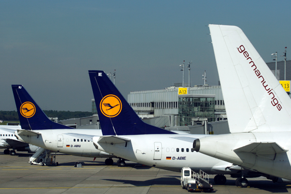 LUFTHANSA GERMAN WINGS AIRCRAFT DUS RF IMG_2336.jpg