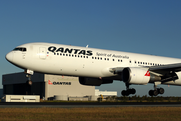 QANTAS BOEING 767 300 BNE RF 5K5A3806.jpg