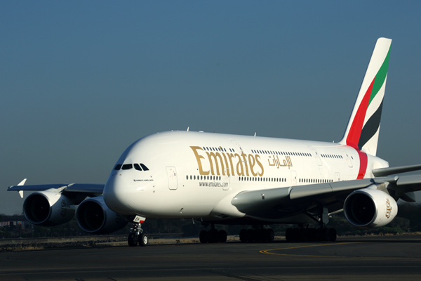 EMIRATES AIRBUS A380 SYD RF 5K5A4083.jpg