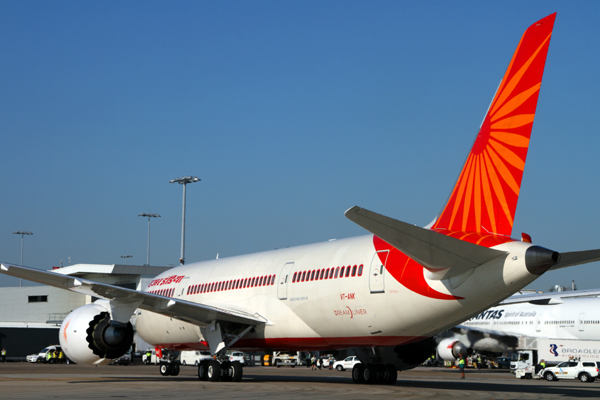 AIR INDIA BOEING 787 8 SYD RF IMG_0171.jpg