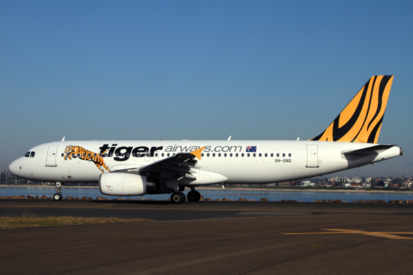 TIGER AIRWAYS AIRBUS A320 SYD RF IMG_0145.jpg