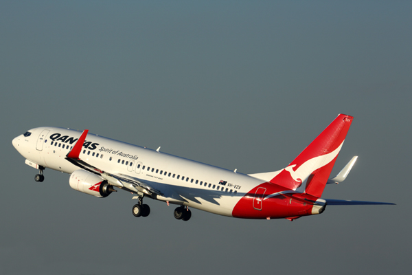 QANTAS BOEING 737 800 SYD RF 5K5A4293.jpg