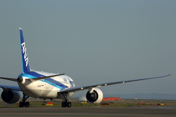 ANA BOEING 787 8 HND RF 5K5A4554.jpg