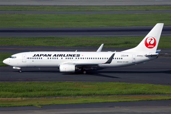 JAPAN AIRLINES BOEING 737 800 HND RF 5K5A4745.jpg