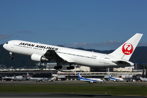 JAPAN AIRLINES BOEING 767 300 ITM RF 5K5A5815.jpg
