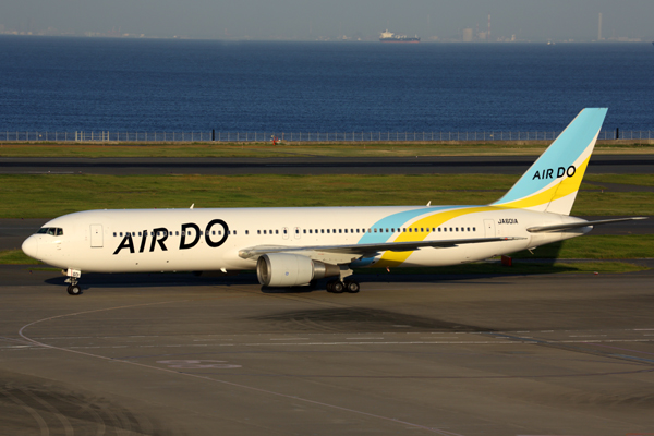 AIR DO BOEING 767 300 HND RF 5K5A5070.jpg