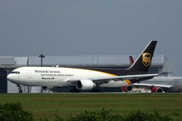 UPS BOEING 767 300F NRT RF 5K5A5414.jpg