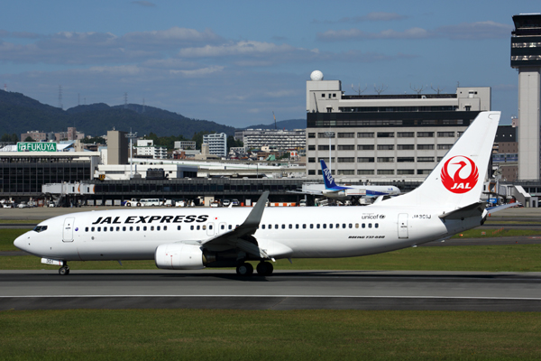 JAL EXPRESS BOEING 737 800 ITM RF 5K5A5779.jpg