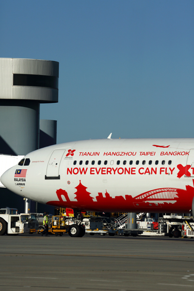 AIR ASIA X AIRBUS A330 300 PER RF 5K5A7019.jpg