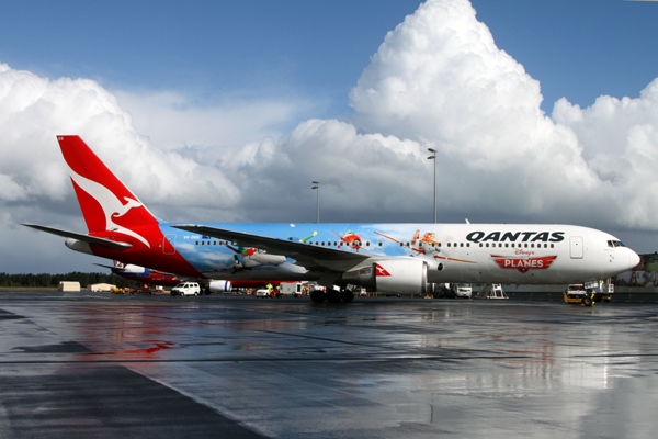 QANTAS BOEING 767 300 HBA RF IMG_0379.jpg