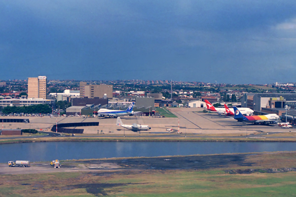 SYDNEY AIRPORT RF 171 36.jpg