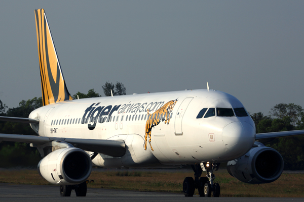 TIGER AIRWAYS AIRBUS A320 RGN RF 5K5A7981.jpg