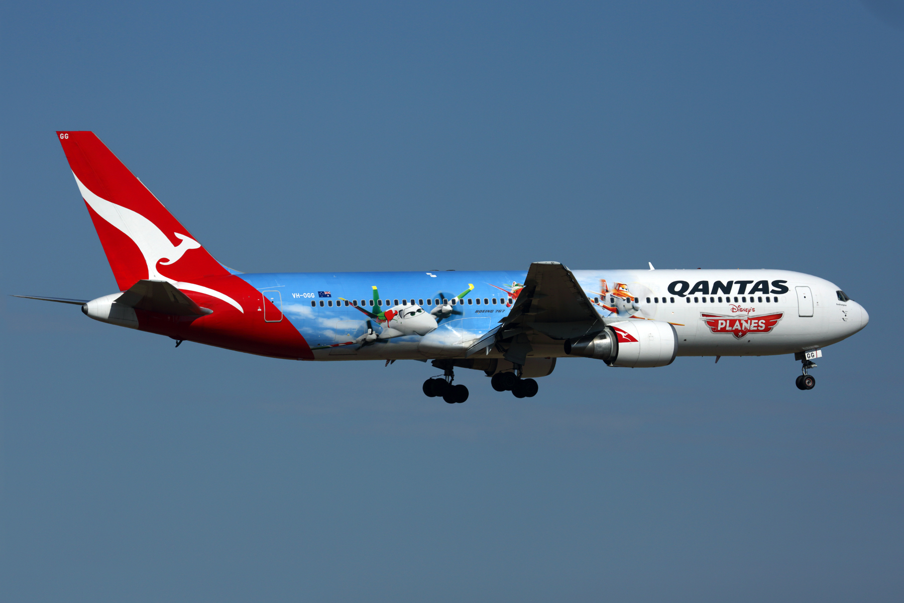 QANTAS BOEING 767 300 MEL RF 5K5A9785.jpg