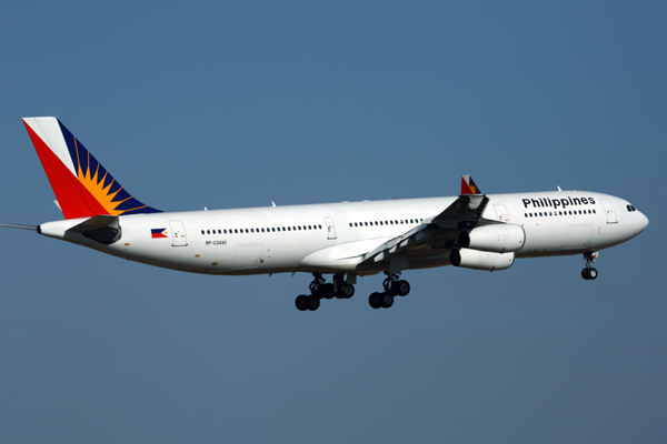 PHILIPPINE AIRLINES AIRBUS A340 300 MEL RF 5K5A9766.jpg