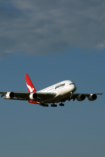 QANTAS AIRBUS A380 MEL RF 5K5A9707.jpg