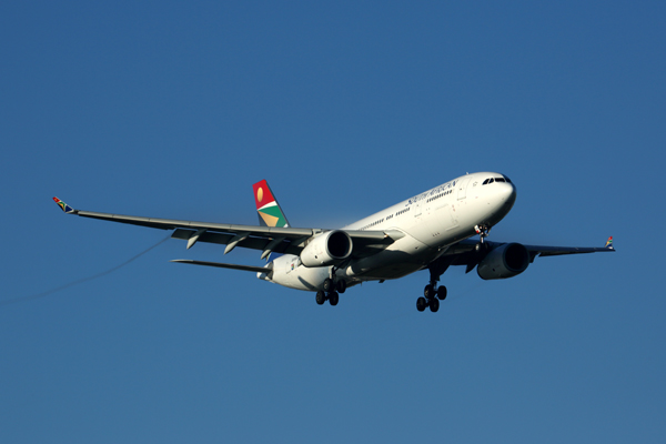 SOUTH AFRICAN AIRBUS A330 200 JNB RF 5K5A0086.jpg