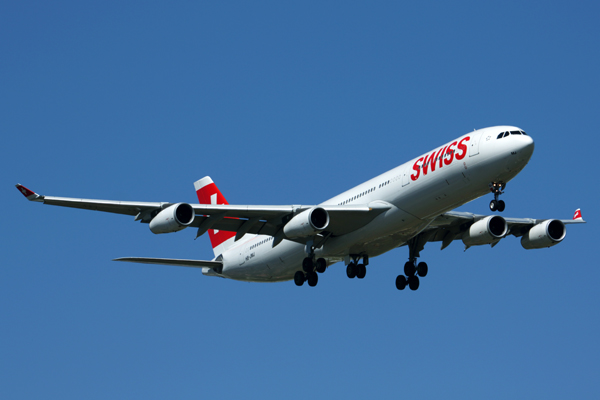 SWISS AIRBUS A340 300 JNB RF 5K5A0215.jpg