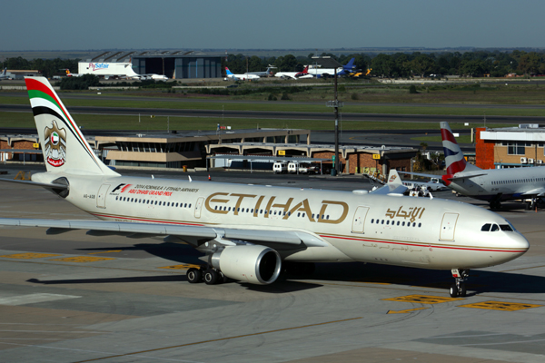 ETIHAD AIRBUS A330 200 JNB RF 5K5A9942.jpg