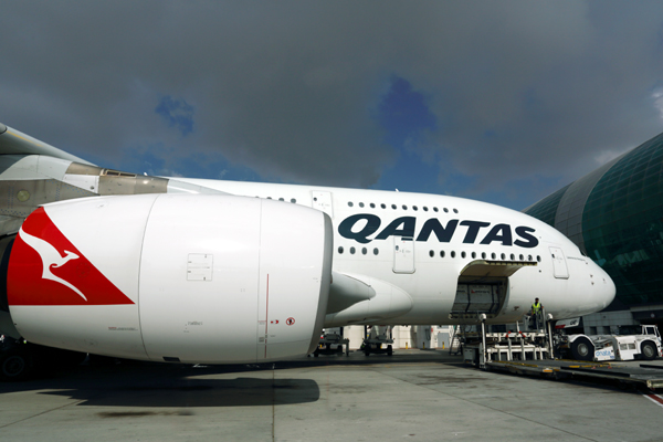QANTAS AIRBUS A380 DXB RF 5K5A8655.jpg