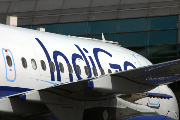 INDIGO AIRBUS A320 DXB RF IMG_8660.jpg