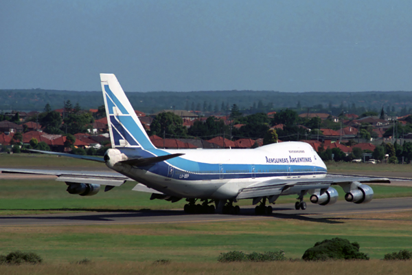 AEROLINEAS ARGENTINAS BOEING 747 200 SYD RF 185 9.jpg