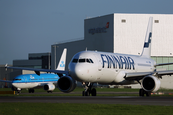 FINNAIR KLM AIRCRAFT LHR RF 5K5A1043.jpg
