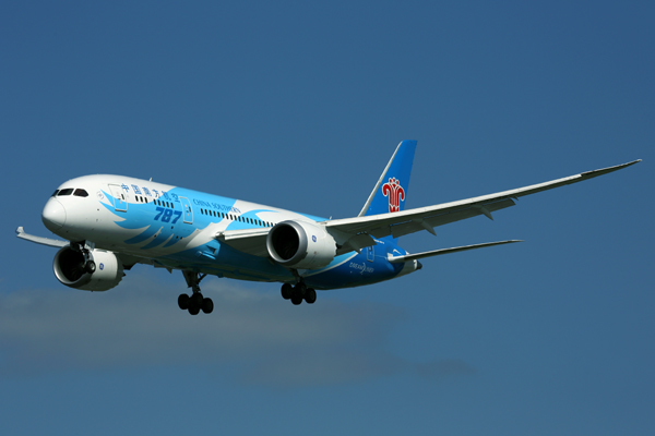 CHINA SOUTHERN BOEING 787 8 LHR RF 5K5A0761.jpg