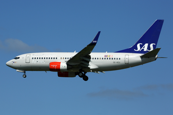 SAS BOEING 737 700 LHR RF 5K5A0683.jpg
