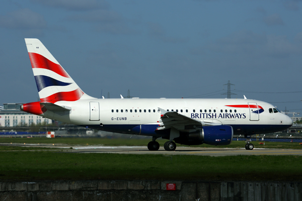 BRITISH AIRWAYS AIRBUS A318 LCY RF 5K5A1182.jpg