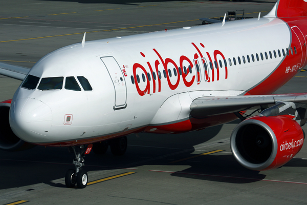 AIR BERLIN AIRBUS A319 ZRH RF 5K5A1376.jpg