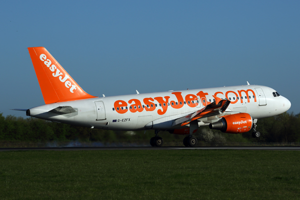 EASYJET AIRBUS A319 MAN RF 5K5A2061.jpg