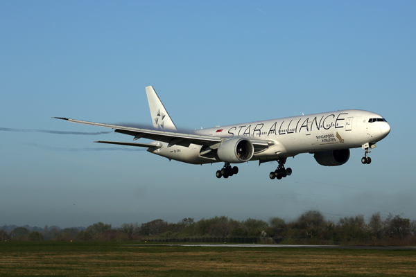 SINGAPORE AIRLINES BOEING 777 300ER MAN RF 5K5A2035.jpg