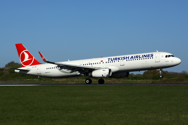 TURKISH AIRLINES AIRBUS A321 MAN RF 5K5A2187.jpg