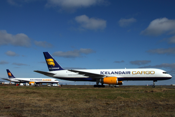 ICELANDAIR CARGO BOEING 757 200FS KEF RF IMG_8933.jpg