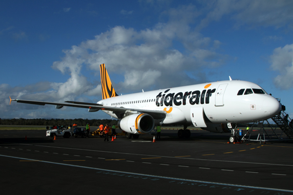 TIGERAIR AIRBUS A320 HBA RF IMG_9053.jpg