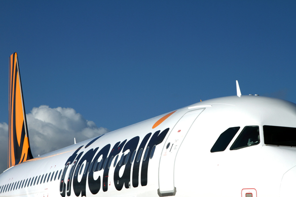 TIGERAIR AIRBUS A320 HBA RF IMG_9056.jpg